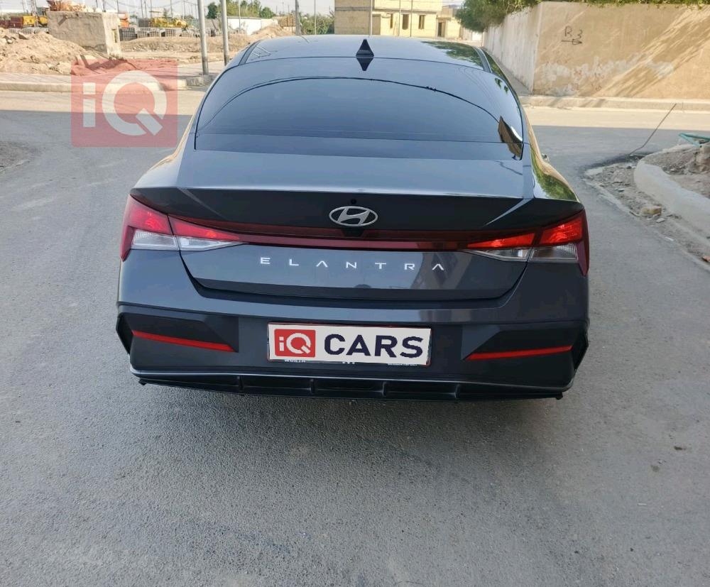 هيونداي النترا
